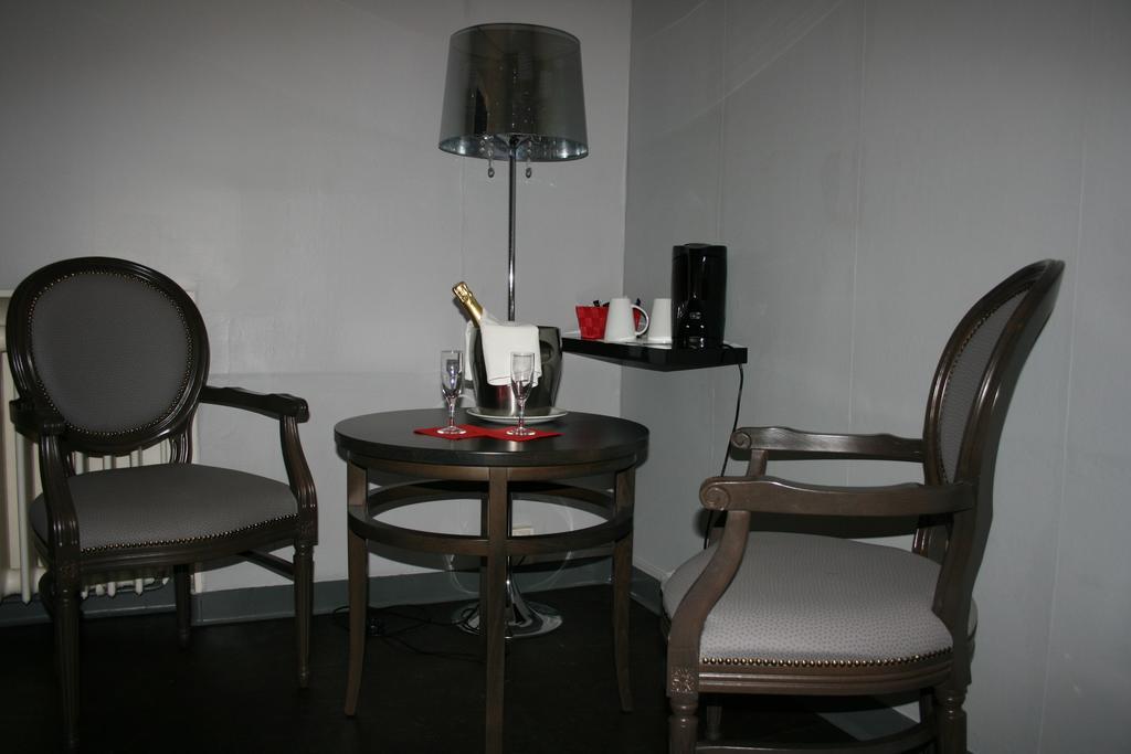 Hostellerie De La Quenoeuille Marquise Δωμάτιο φωτογραφία