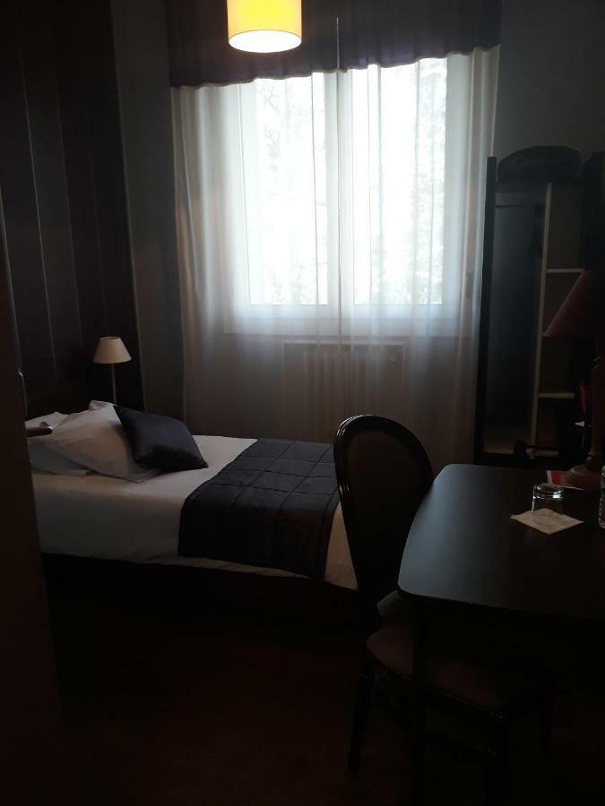 Hostellerie De La Quenoeuille Marquise Εξωτερικό φωτογραφία